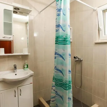 Ana - One-bedroom With Balcony And Sea View - 4 Apartmán *